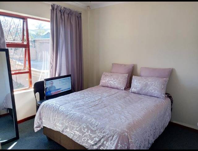 2 BEDROOM TOWNHOUSE RENTED IN WESTERING